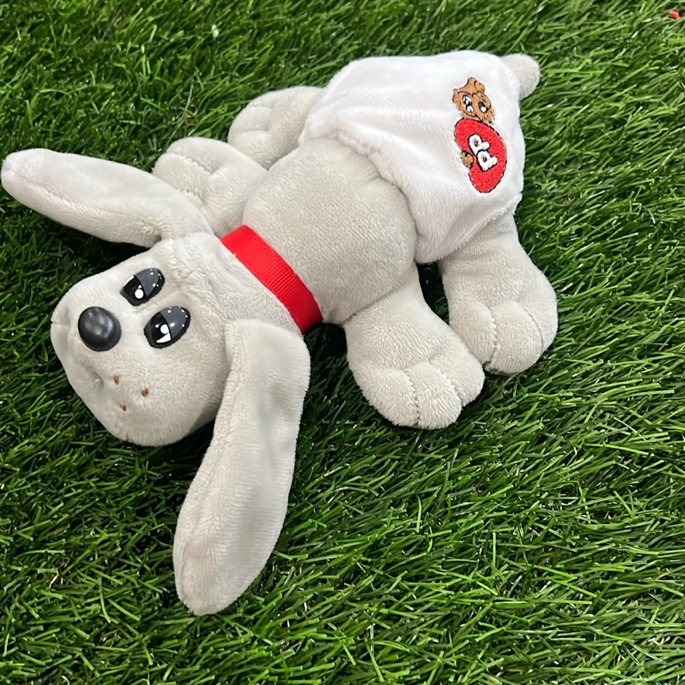 Pound Puppies Newborn Plush dog - Gray